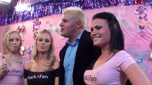 Group sex in the company of sweet babe