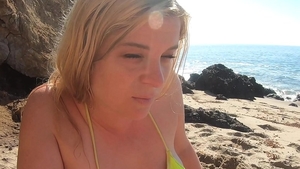 Baise amateur intense avec la participation d’Erin Electra.
