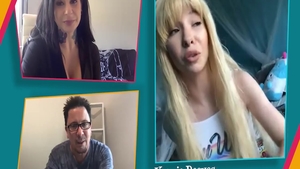 Сексуальная сцена вместе с Джоанной Энджел и Анной Анджел.