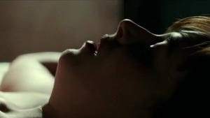 Dünne Prominente sehnen sich nach Bondage-Spielen im HD-Format