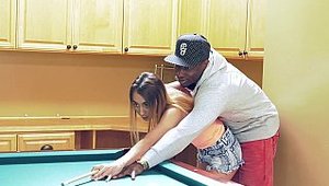 She Will Cheat: Молодая Ракель Даймонд изменяет мужу в видео XXX