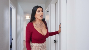 Milf Teaches Him The Ways Of The Trad